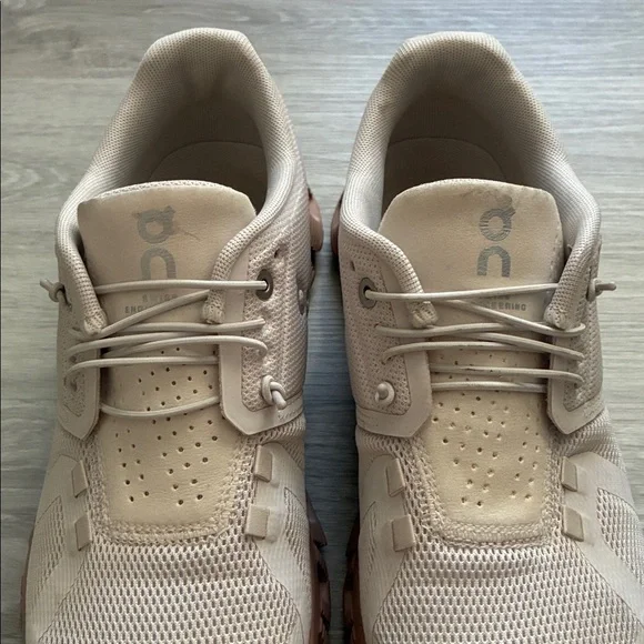 On Running Women’s Cloud 5 Sand Rosebrown EUR 38 US 7 - Picture 2 of 5